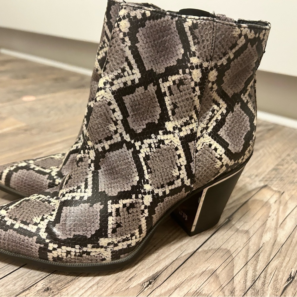 Circus by Sam Edelman Women's Grey and Black Boots